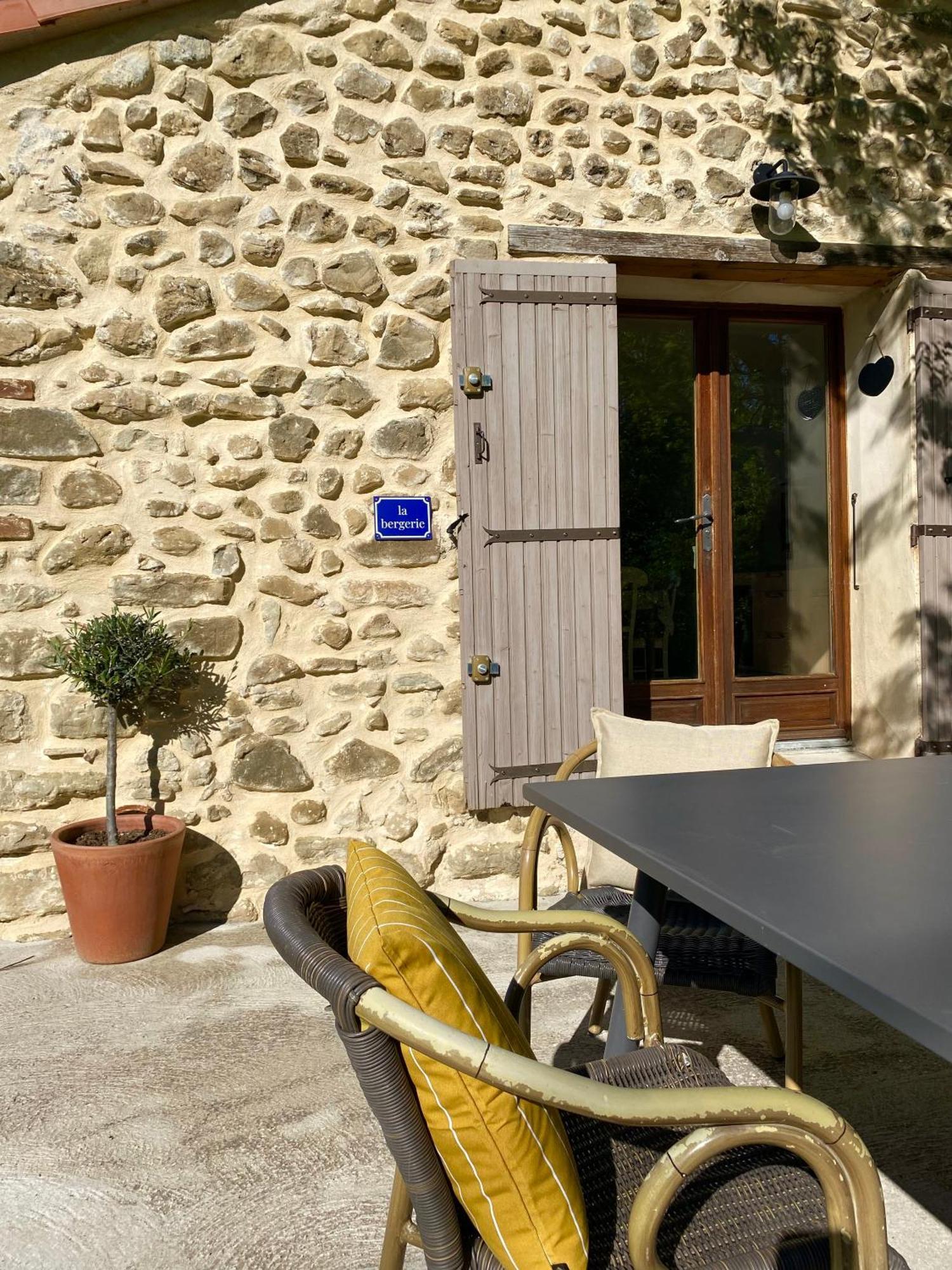 La Magnanerie En Provence Βίλα Niozelles Εξωτερικό φωτογραφία