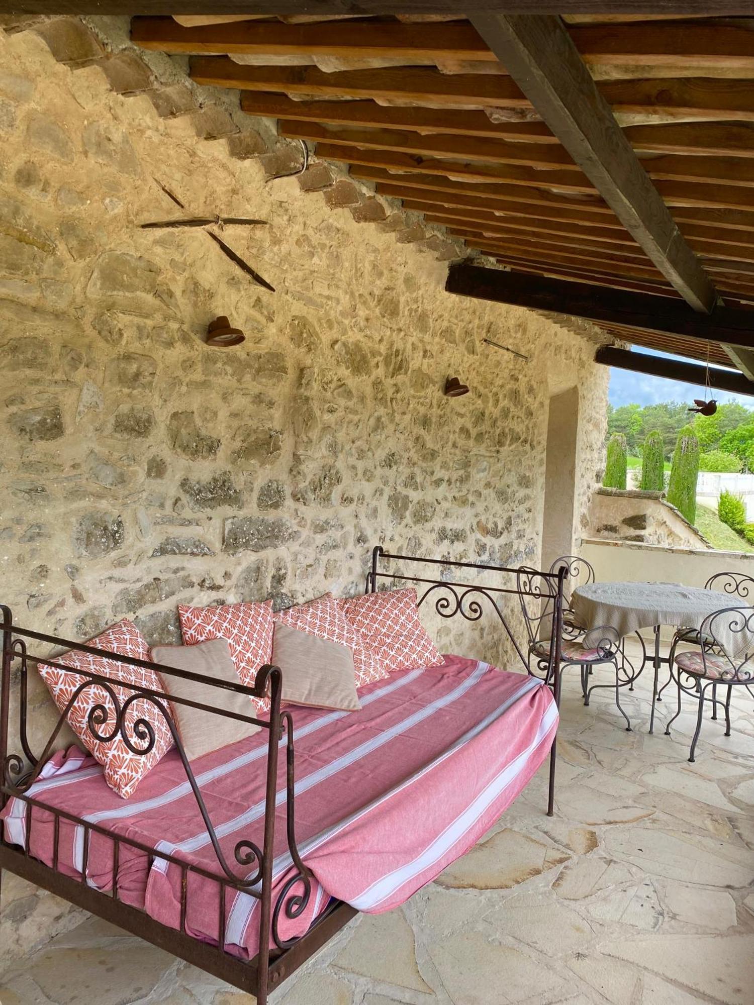 La Magnanerie En Provence Βίλα Niozelles Εξωτερικό φωτογραφία